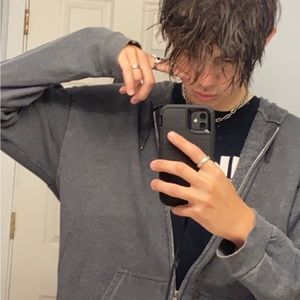 Meet your Posher, Bennett